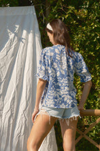Load image into Gallery viewer, NEW! Sadie Floral Puff Sleeve Top - Blue